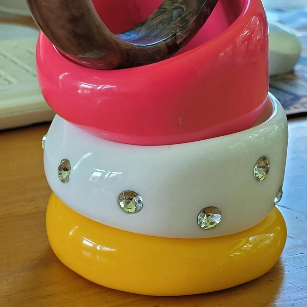 4 Resin Acrylic Bangle Bracelets Stack Pink White Rhinestone Yellow